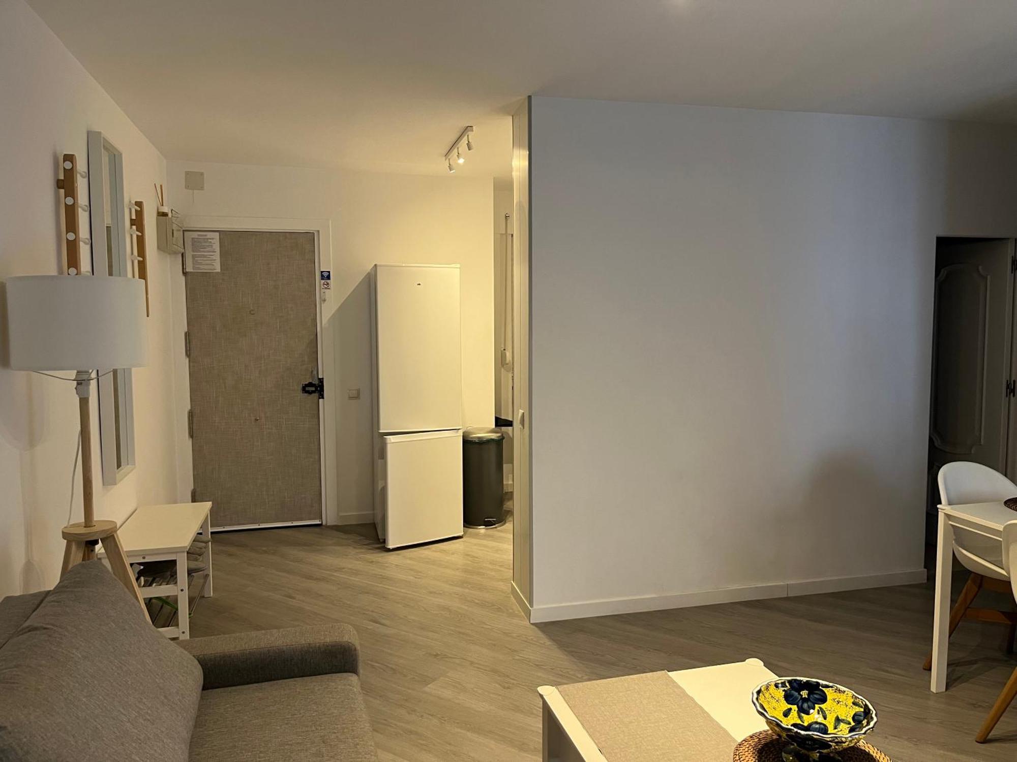 Small Home Фуэнхирола Экстерьер фото
