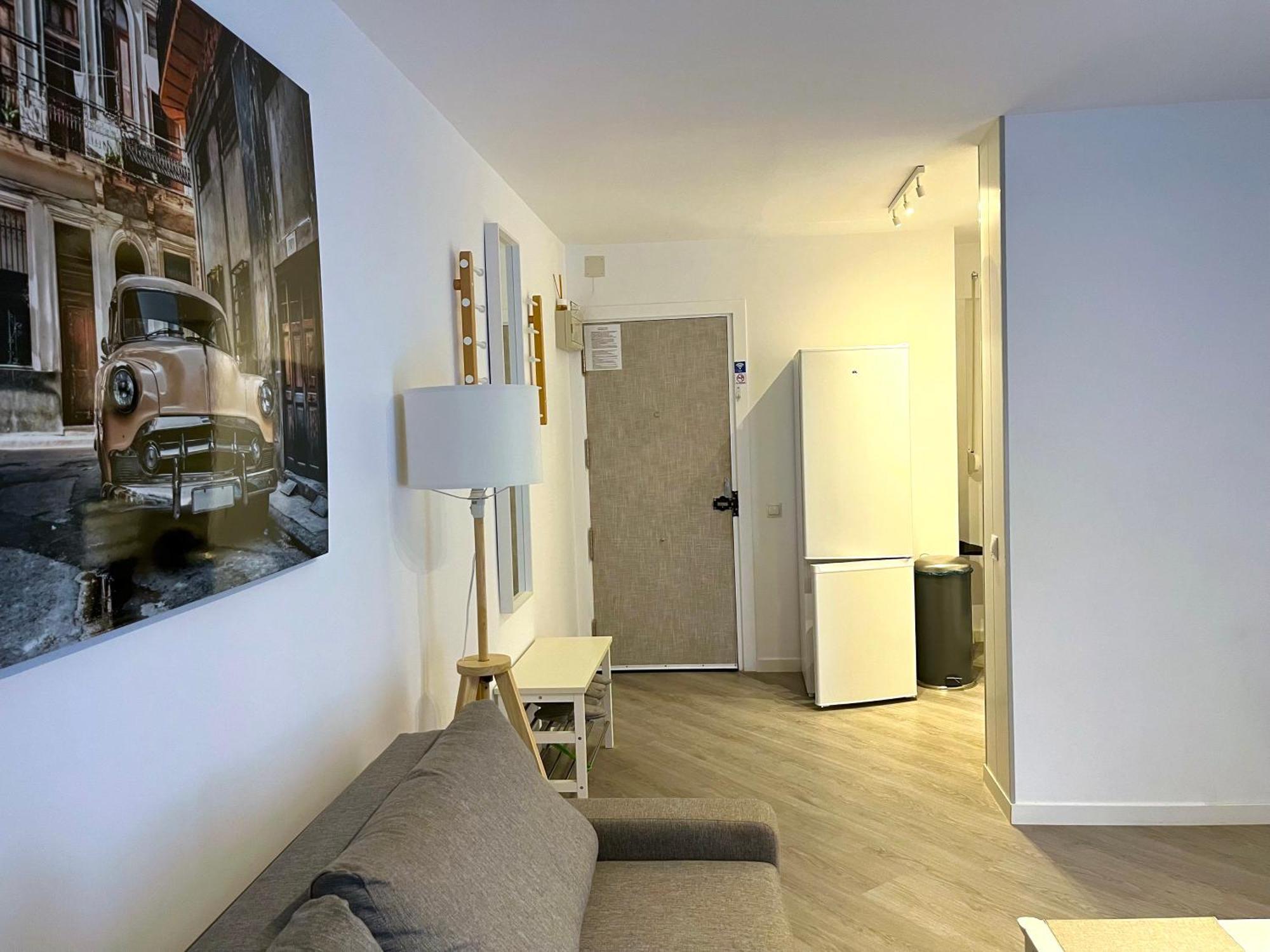 Small Home Фуэнхирола Экстерьер фото
